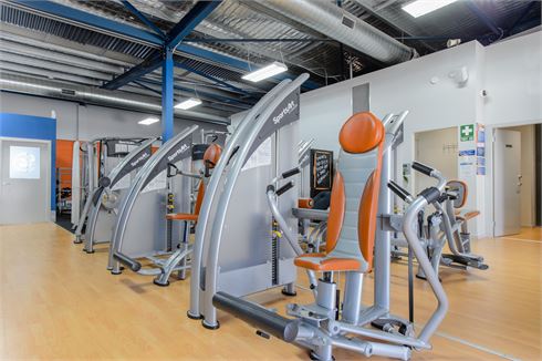 Plus Fitness 24/7 Carlingford front photo
