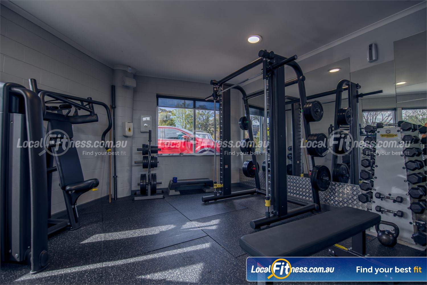 Diamond Creek Community Centre Diamond Creek The free-weights training area in our Diamond Creek gym.