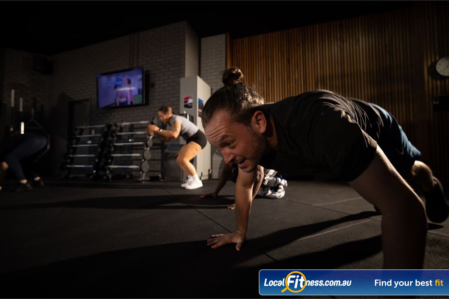 Coaching Zone Near Avondale Heights Our workouts are complete including warm-ups, intense workouts and reviews.