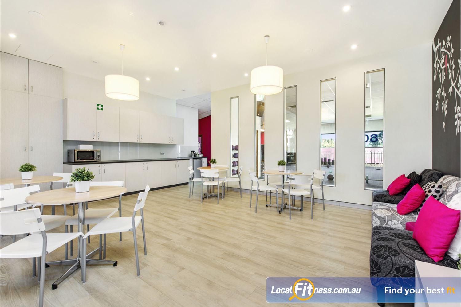 Fernwood Fitness Near Kellyville Ultra-modern members lounge with complimentary kitchen facilities.