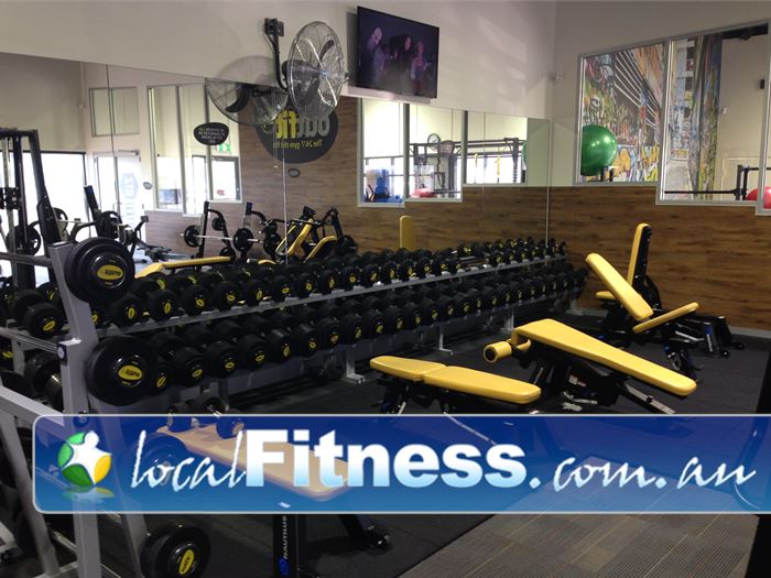 Outfit 24 Near Sandhurst Full range of dumbbells, barbells, benches and more.