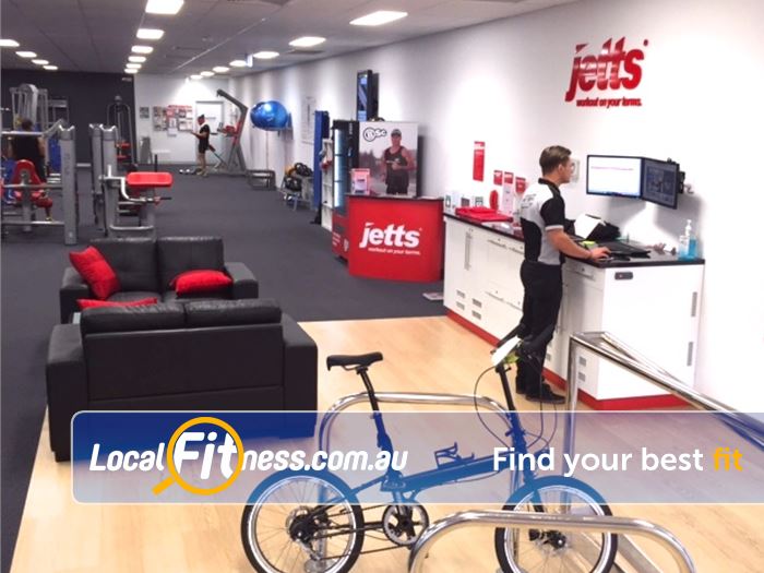 Jetts Fitness Coburg Experience the Jetts Coburg customer service experience.