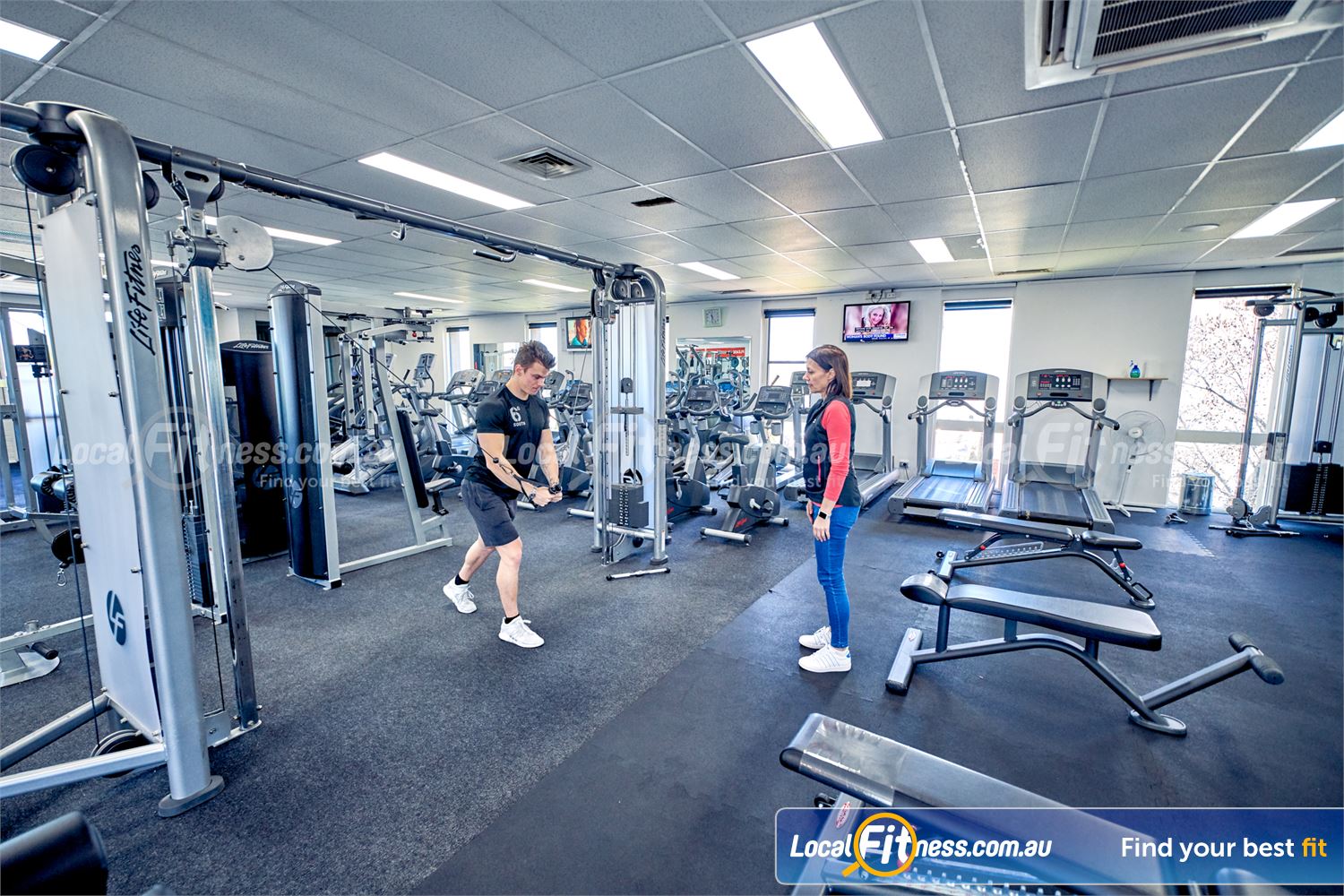 6 Degrees South Health & Fitness Elsternwick Our Elsternwick gym team provide personal service to help you reach your goals.