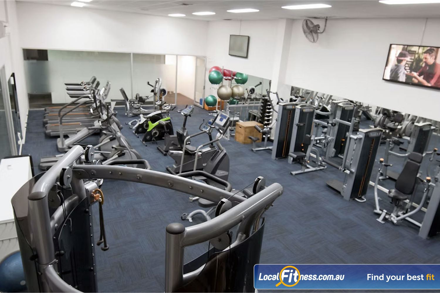 Fit Express 24/7 Near North Warrandyte The Private Eltham Women’s only gym room.