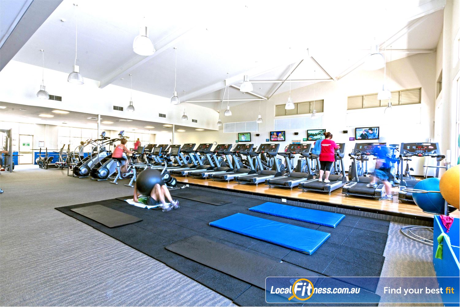 Albany Creek Leisure Centre Albany Creek The spacious stretching area with stretching mats and fitballs.