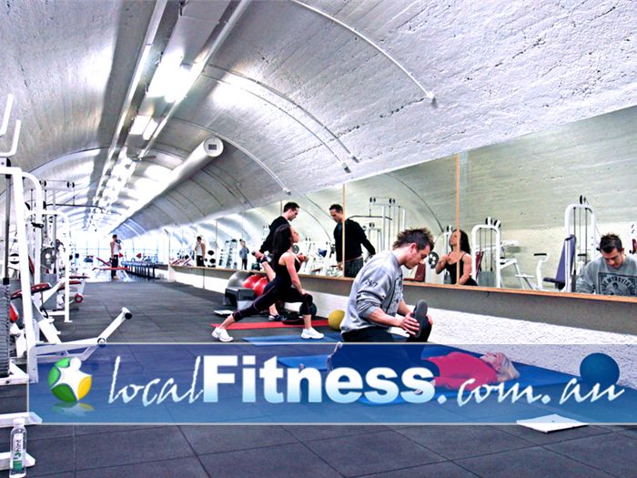 Doherty's Gym Near Southbank A spacious and relaxing stretch and abs area.